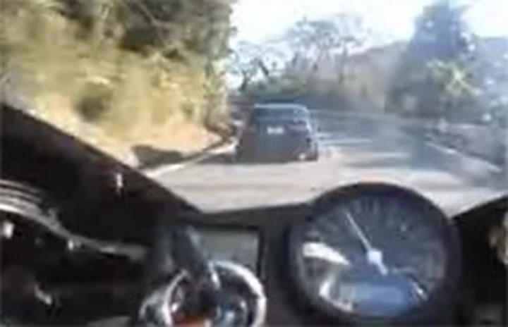 Yamaha R1 vs BMW M3