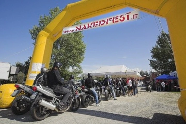 Report Naked Fest 2007