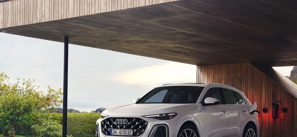 Audi Q5 e Q5 Sportback e-hybrid, 100 km di autonomia in elettrico