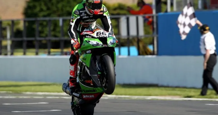 SBK: prima doppietta in carriera per Sykes, Melandri deluso, male Ducati | GALLERY