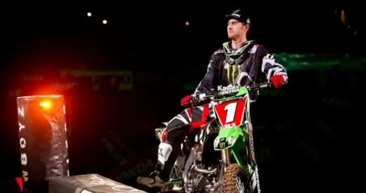 9 ° Round AMA/FIM Supercross Series 2012: quinta vittoria di stagione a St. Louis per Ryan Villopoto