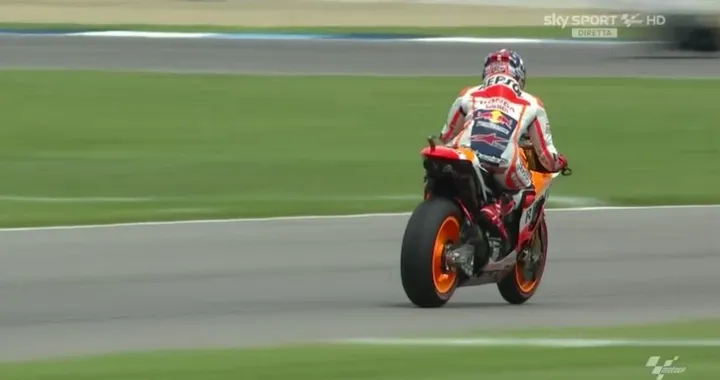 MotoGP Indianapolis 2015 | Marquez in pole, Petrucci quinto, Rossi solo ottavo