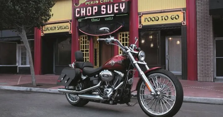 Nuovi accessori per Harley-Davidson Softail Breakout