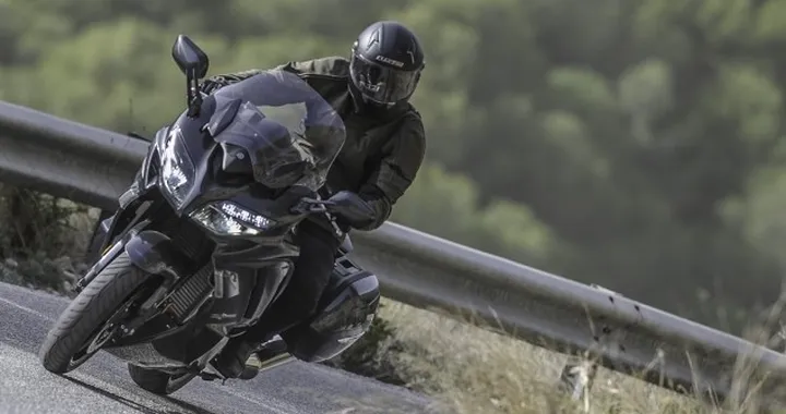 Yamaha FJR 1300 AE M.Y. 2016: primo contatto