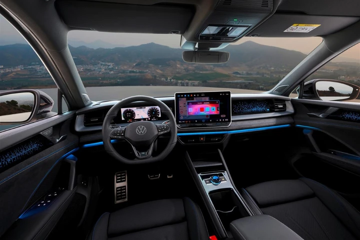 Volkswagen Tyron interni
