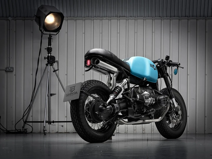 Sinroja R3, la cafè racer venuta dall'India