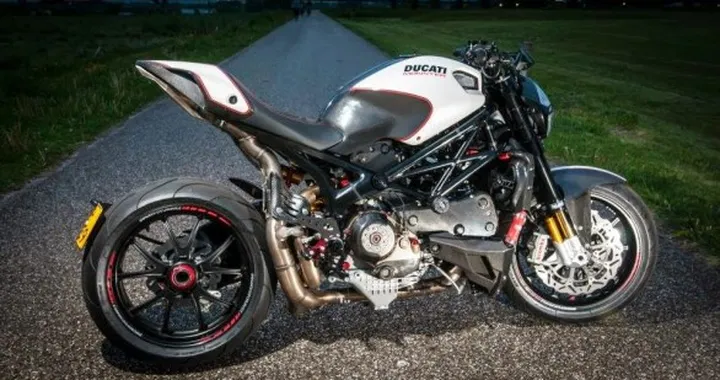 Ducati Monster RR by Arete Americana