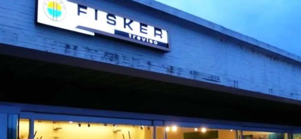 Fisker: inaugurata la prima concessionaria in Italia