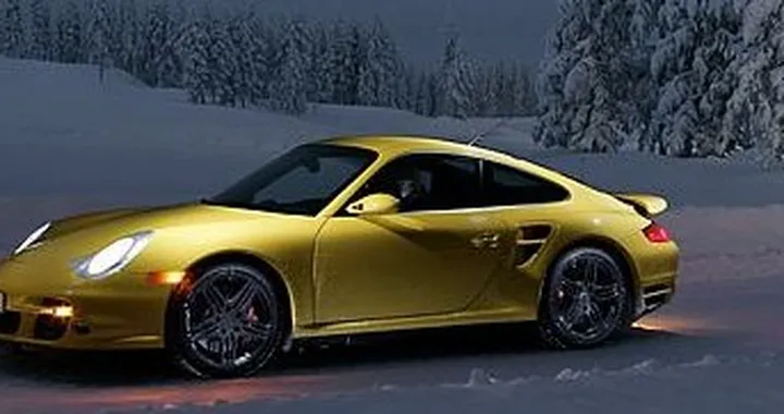 Autobild prova la Porsche 997 Turbo
