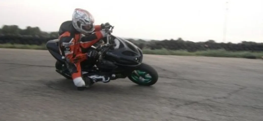 Scatto in Corsa: scooter in pista