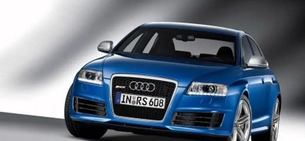 Audi RS6: in versione berlina anticipa il restyling