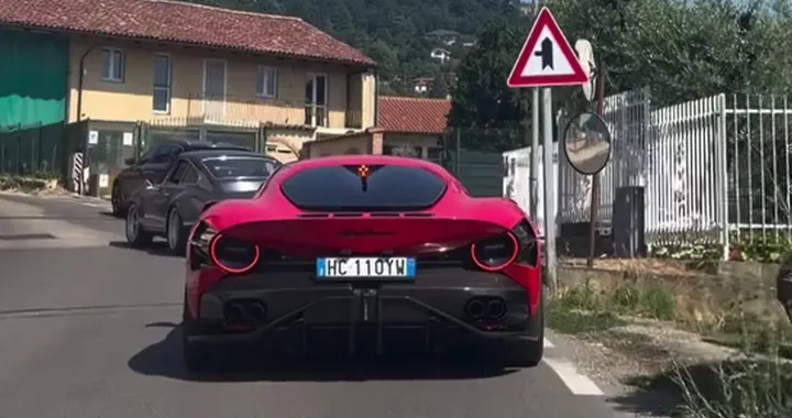 Alfa Romeo 33 Stradale da 3 milioni di euro: il proprietario la usa come un'auto normale