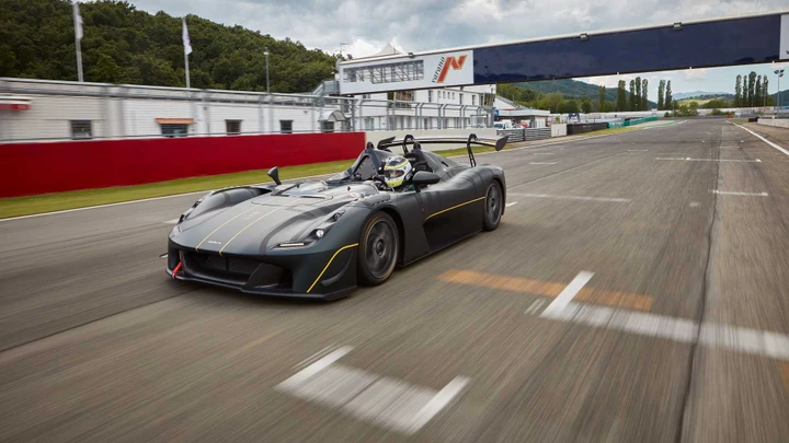 Dallara Stradale EXP: dalla strada alla pista con 500 CV