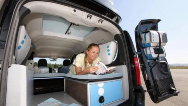 Nuove foto ufficiali della Dacia Logan MCV Young Activity Van III Concept