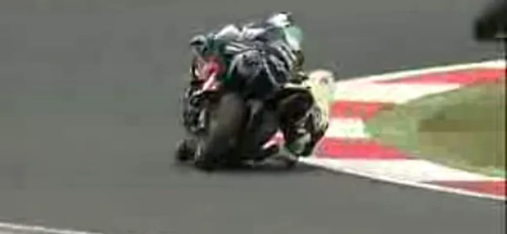 WSS: assolo di Jonathan Rea, Parkes e Laverty a podio, fuori Pitt