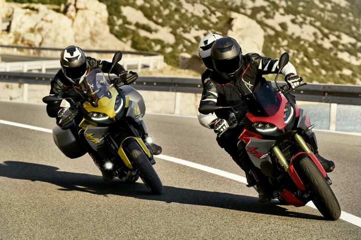 BMW F 900 R ed F 900 XR: prezzi e disponibilità
