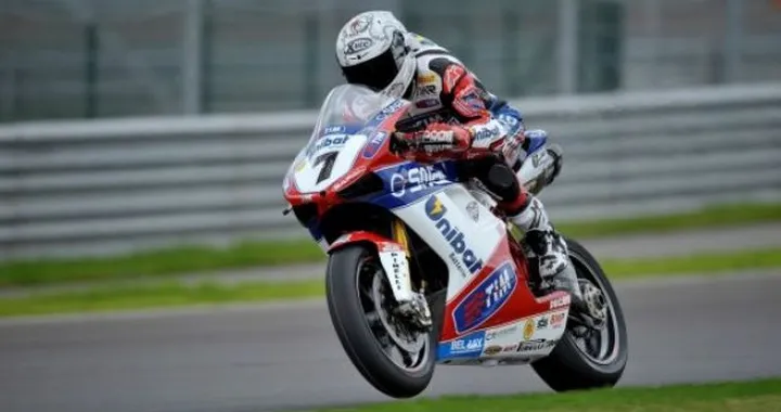 WSBK, Nurburgring: Checa stacca tutti nella Q1, Biaggi 6°, Melandri 12°