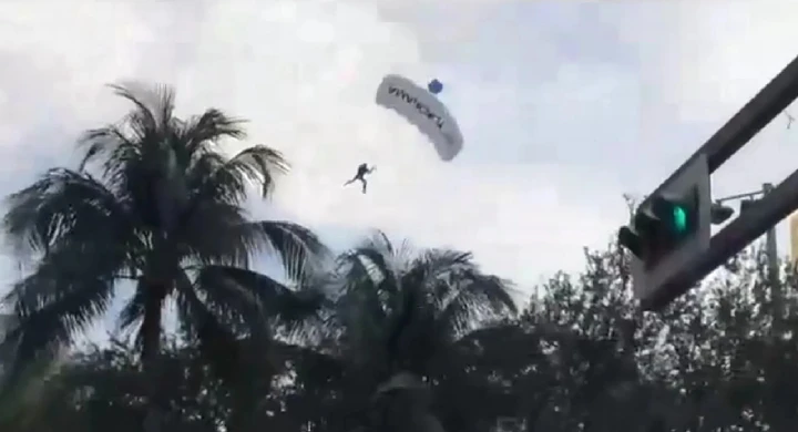 Travis Pastrana si rompe il bacino durante un'acrobazia insolita [Video]