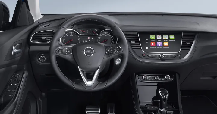 Opel: massima connettività e mani libere