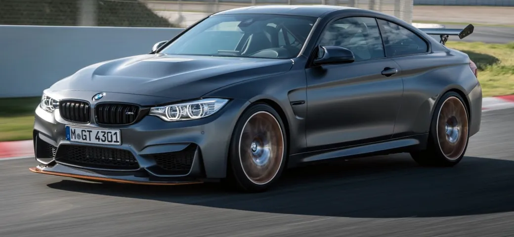BMW M4 GTS: la prova in pista [Video]