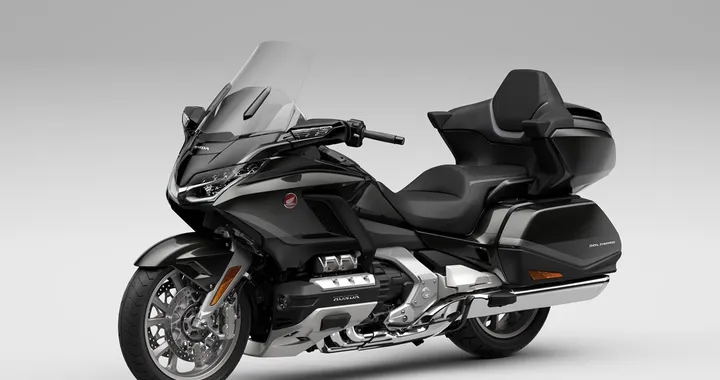 Honda GL 1800 Gold Wing 2021, motore Euro5 e piccoli ritocchi