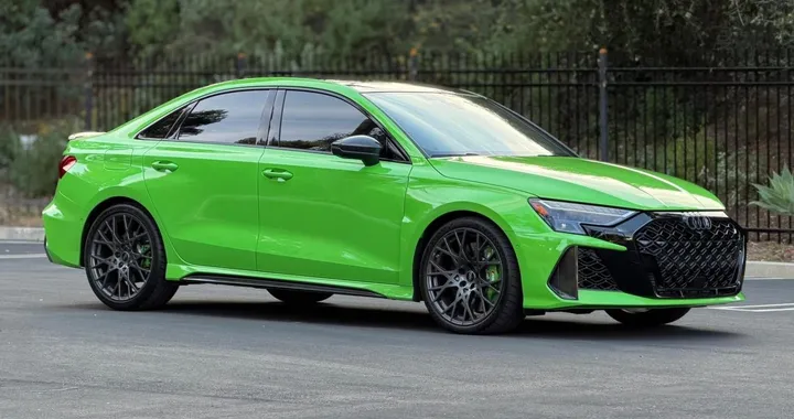 Chi vuole la Audi RS3 Sedan di una vera rockstar: è all'asta