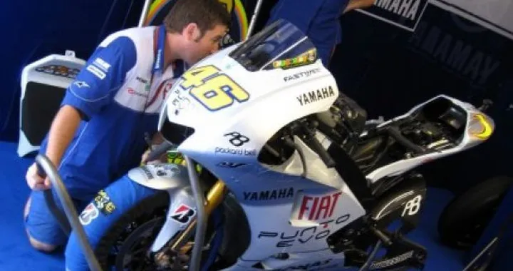 Motoblog live @ In pit lane con il Team Fiat Yamaha