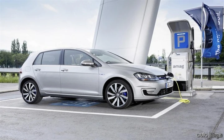 Volkswagen Golf GTE: in Italia al prezzo di 37.000 euro