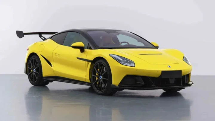 Denza Z, la supercar elettrica BYD da 1.582 CV sfida Porsche e AMG