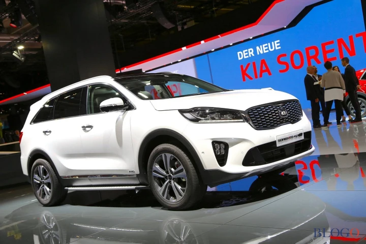 Kia Sorento 2018: il restyling svelato a Francoforte [Video]