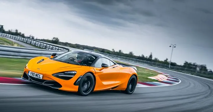 McLaren 720S è World Performance Car 2019