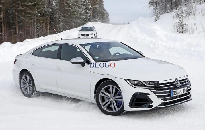 Volkswagen Arteon R: 400 CV per la versione sportiva?