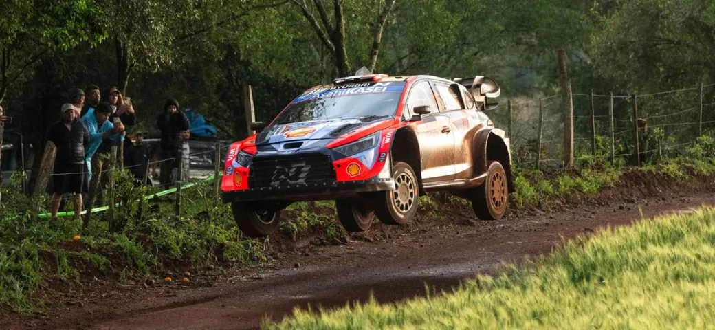 Hyundai, ritiro strategico di Fourmaux al Rally Paraguay: cosa cambia per il WRC