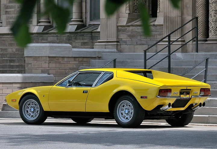 De Tomaso Pantera motore
