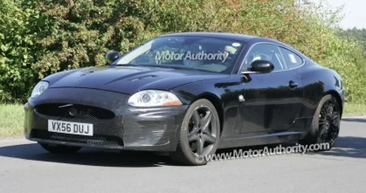 Un brivido lungo la schiena: la Jaguar XK restyling avrà un diesel e/o un ibrido?
