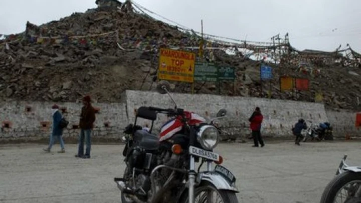 Foto del giorno: Claudio in India sul Passo del Kardung