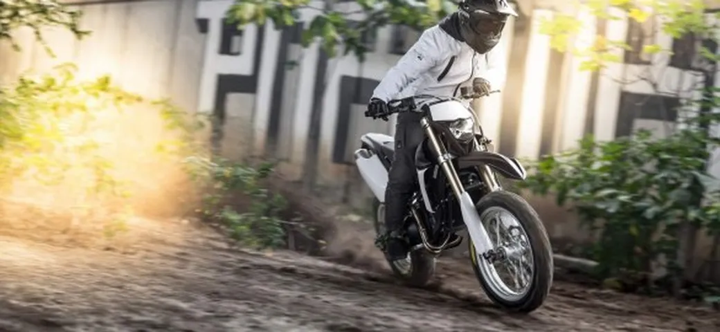 Yamaha TCross Hyper Modified 2014