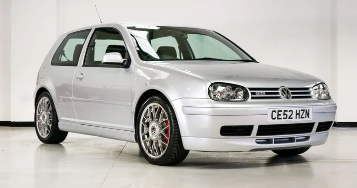 All'asta una splendida Volkswagen Golf GTI Mk4 con soli 12 km