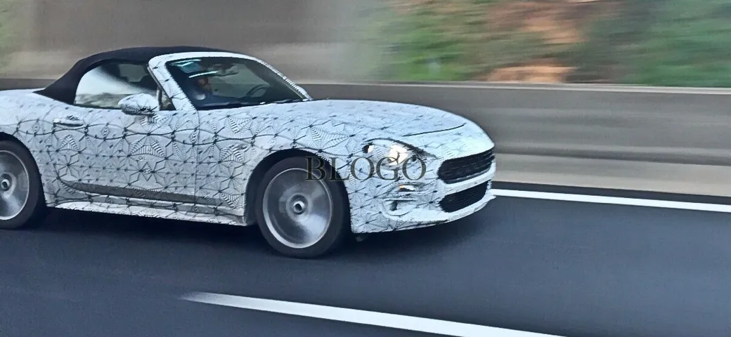 Foto spia Abarth 124 Spider