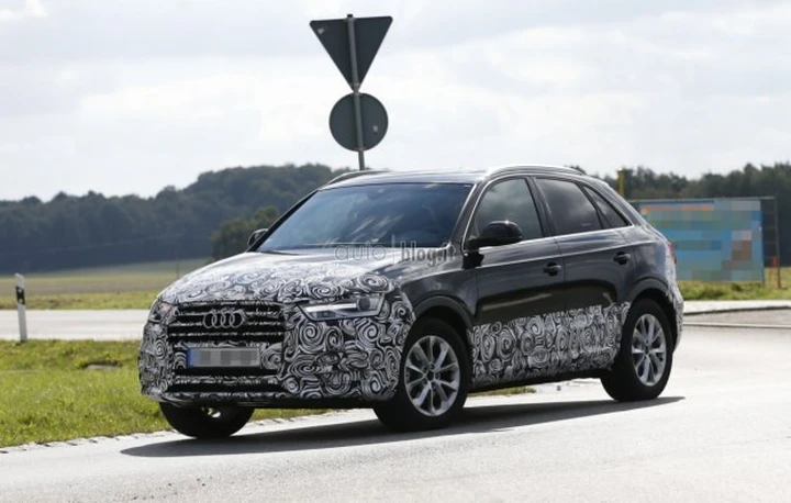 Audi Q3 Facelift in nuove foto spia
