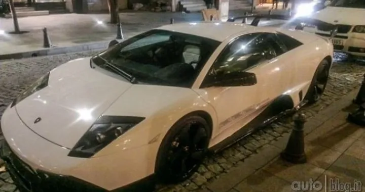 Lamborghini Murcielago LP 640-4 Versace su strada