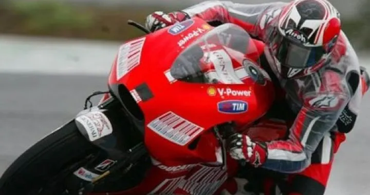 MotoGP: Barberà testa la Ducati sotto la pioggia di Jerez