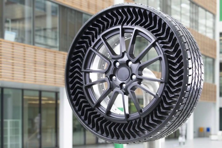 Michelin e GM presentano Uptis, lo pneumatico airless