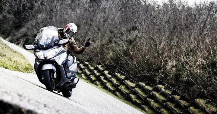Suzuki Burgman 650: la nostra video prova