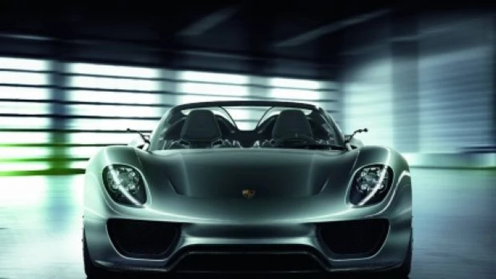 Porsche: la 918 Spyder costerà 450.000 euro