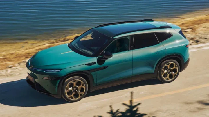 Volkswagen ID. Unyx 08, il gigante BEV da 730 km di autonomia e ricarica ultraveloce