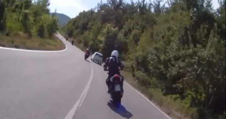 Gara clandestina sul Passo di Viamaggio: Forestale fa strage di patenti