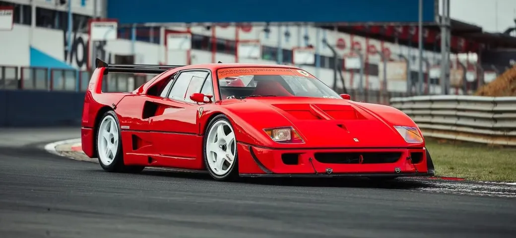 Ferrari F40 Competizione, un capolavoro da quasi 3 milioni di euro