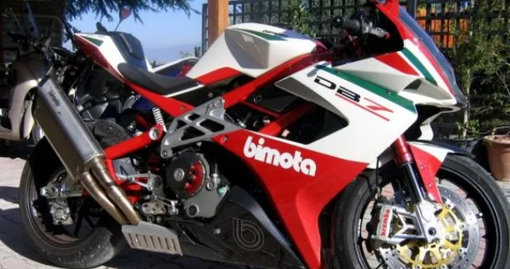 Foto del giorno: Bimota DB7 Italia