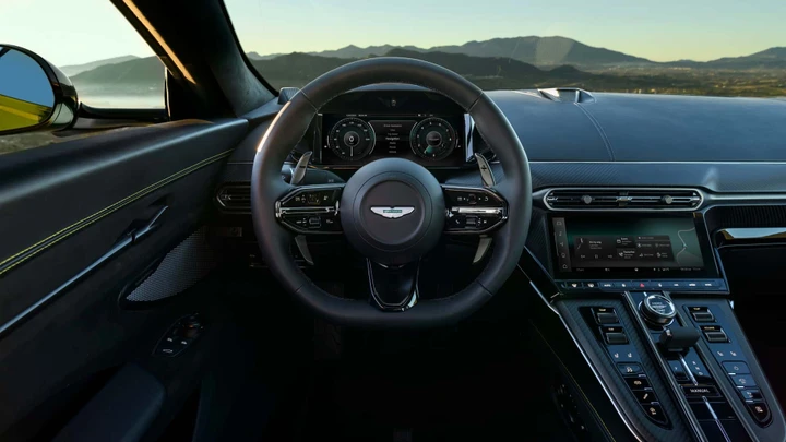 Aston Martin vantage 2024